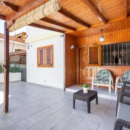 Апартаменты Live Los Corales Caletillas Con Piscina