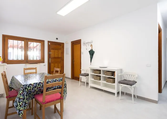 Live Los Corales Caletillas Con Piscina